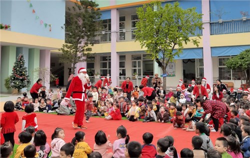 Các bé trường MN Bình Minh vui noel và chào đón năm mới 2021!